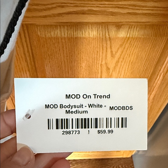 NWT MOD on Trend White Sleeveless Wrap Bodysuit - Picture 3 of 7